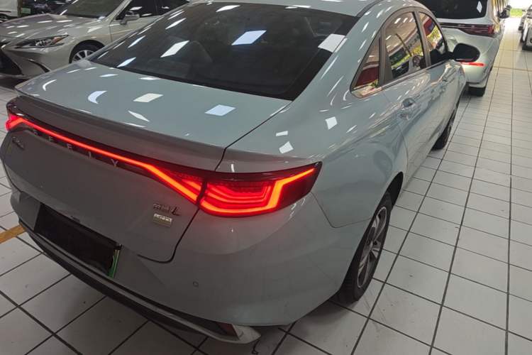 Used Geely Auto Emgrand L HiP 2022 1.5TD-DHT Pro 100KM Super Clean Rear Right 45 Deg
