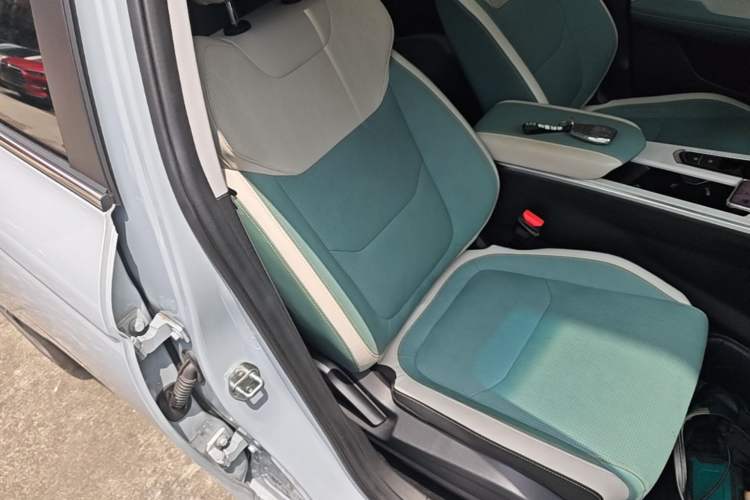 Used Geely Auto Emgrand L HiP 2022 1.5TD-DHT Pro 100KM Super Rui Right Front Seat