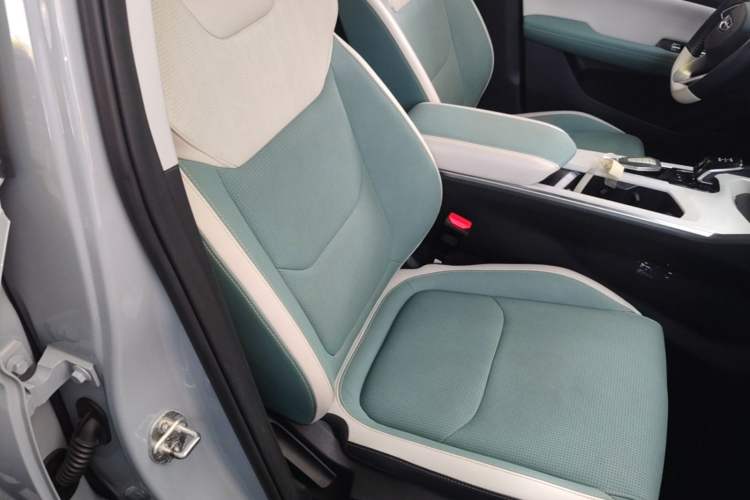 Used Geely Auto Emgrand L HiP 2022 1.5TD-DHT Pro 100KM Super Swift Right Front Seat