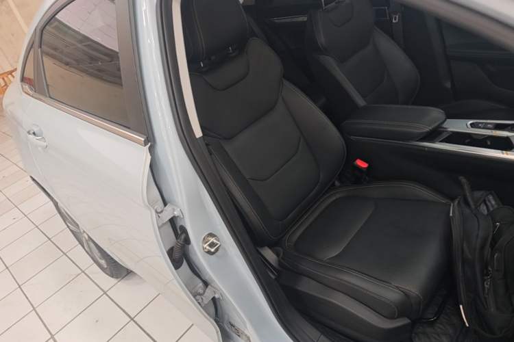 Used Geely Auto Emgrand L HiP 2022 1.5TD-DHT Pro 100KM Super Clean Right Front Seat