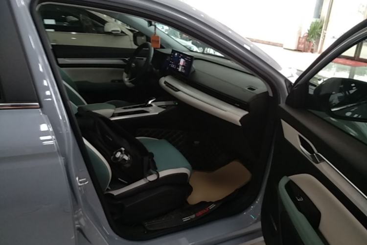 Used Geely Auto Emgrand L HiP 2022 1.5TD-DHT Pro 100KM Super Swift Right Front Seat