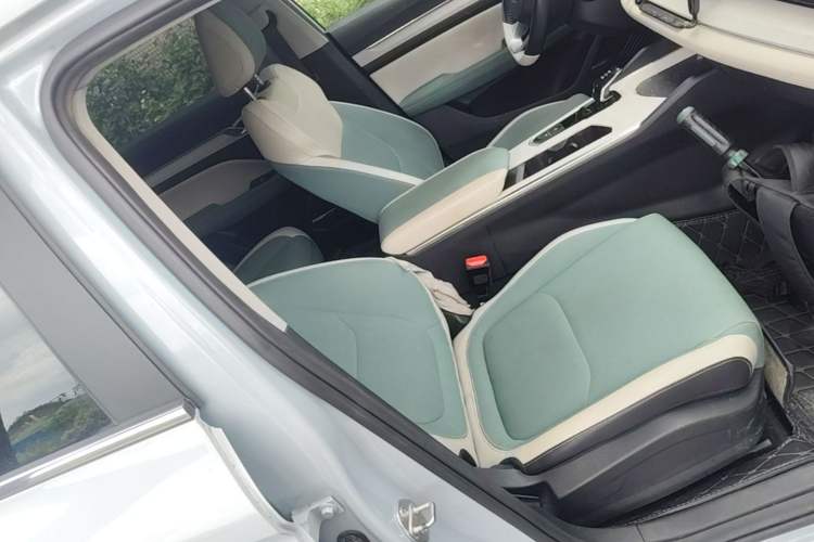 Used Geely Auto Emgrand L HiP 2022 1.5TD-DHT Pro 100KM Super Swift Right Front Seat