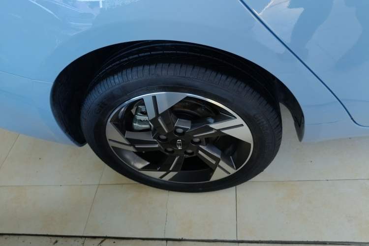 Used Geely Auto Emgrand L HiP 2022 1.5TD-DHT Pro 100KM Super Rui Right Rear Wheel Hub