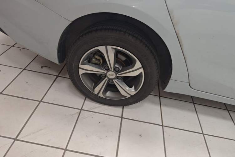 Used Geely Auto Emgrand L HiP 2022 1.5TD-DHT Pro 100KM Super Clean Right Rear Wheel Hub