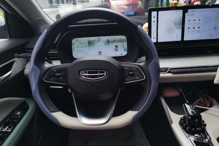 Used Geely Auto Emgrand L HiP 2022 1.5TD-DHT Pro 100KM Super Swift Steering Wheel