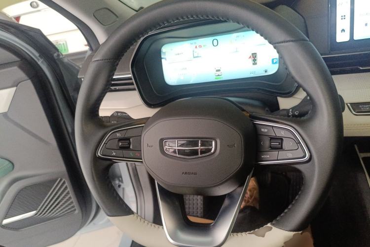 Used Geely Auto Emgrand L HiP 2022 1.5TD-DHT Pro 100KM Super Clean Steering Wheel
