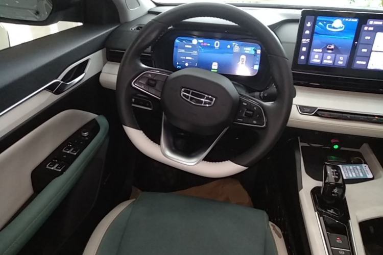 Used Geely Auto Emgrand L HiP 2022 1.5TD-DHT Pro 100KM Super Swift Steering Wheel