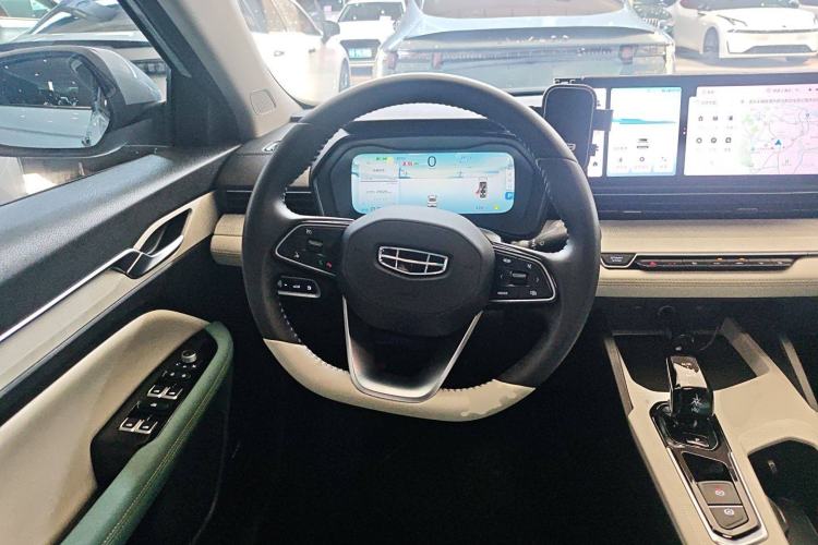 Used Geely Auto Emgrand L HiP 2022 1.5TD-DHT Pro 100KM Super Swift Steering Wheel