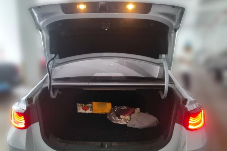 Used Geely Auto Emgrand L HiP 2022 1.5TD-DHT Pro 100KM Super Rui Trunk