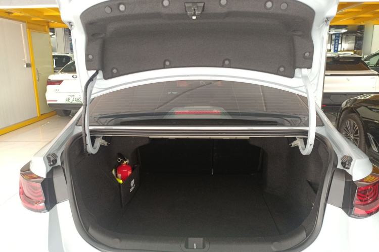 Used Geely Auto Emgrand L HiP 2022 1.5TD-DHT Pro 100KM Super Clean Trunk