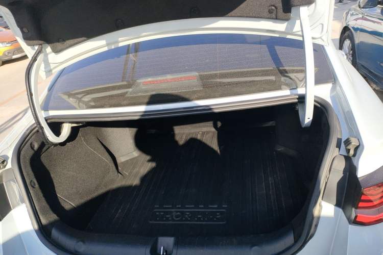 Used Geely Auto Emgrand L HiP 2022 1.5TD-DHT Pro 100KM Super Clean Trunk
