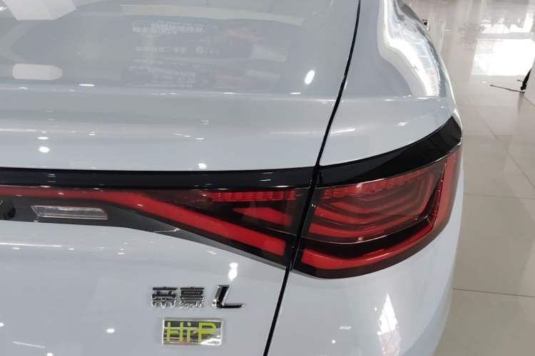 Used Geely Auto Emgrand L HiP 2022 1.5TD-DHT Pro 100KM Super Rui Right Rear Taillight