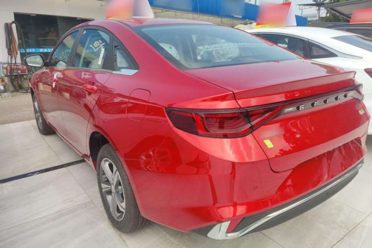 Used Geely Auto Emgrand L HiP 2022 1.5TD-DHT Pro 100KM Super Clean Exterior 3