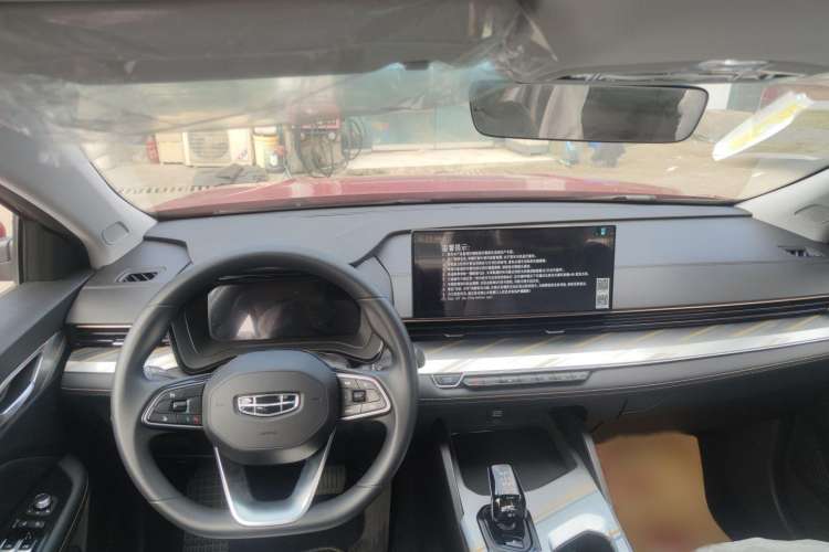 Used Geely Auto Emgrand L HiP 2022 1.5TD-DHT Pro 100KM Super Clean Interior 2