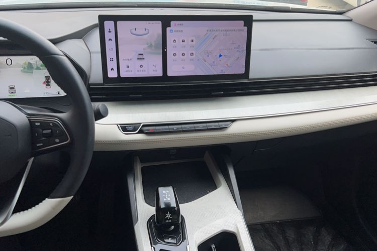 Used Geely Auto Emgrand L HiP 2022 1.5TD-DHT Pro 100KM Super Rui Audio And AC Panel