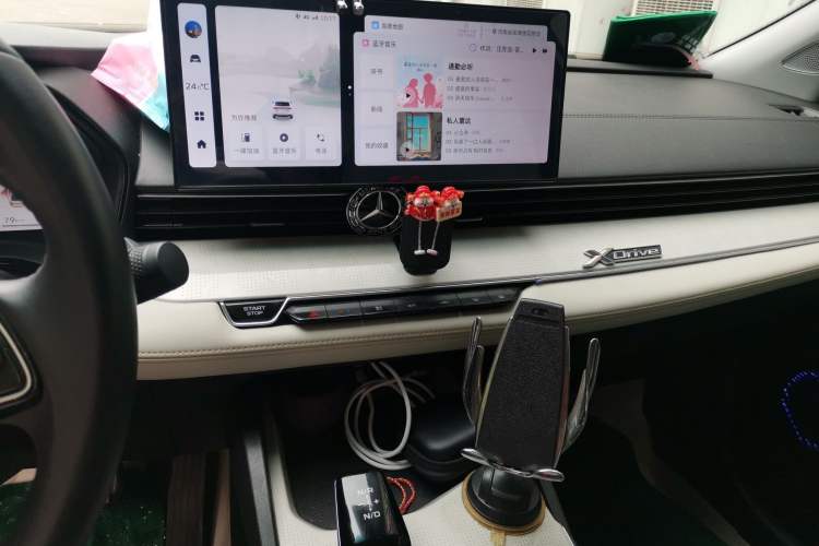 Used Geely Auto Emgrand L HiP 2022 1.5TD-DHT Pro 100KM Super Rui Audio And AC Panel