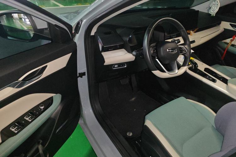 Used Geely Auto Emgrand L HiP 2022 1.5TD-DHT Pro 100KM Super Swift Driver Seat