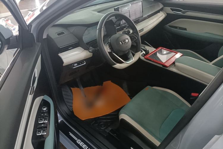 Used Geely Auto Emgrand L HiP 2022 1.5TD-DHT Pro 100KM Super Swift Driver Seat