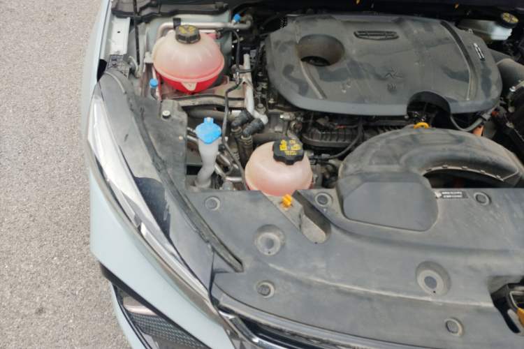 Used Geely Auto Emgrand L HiP 2022 1.5TD-DHT Pro 100KM Super Swift Engine Bay Right