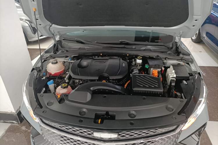 Used Geely Auto Emgrand L HiP 2022 1.5TD-DHT Pro 100KM Super Swift Engine Bay