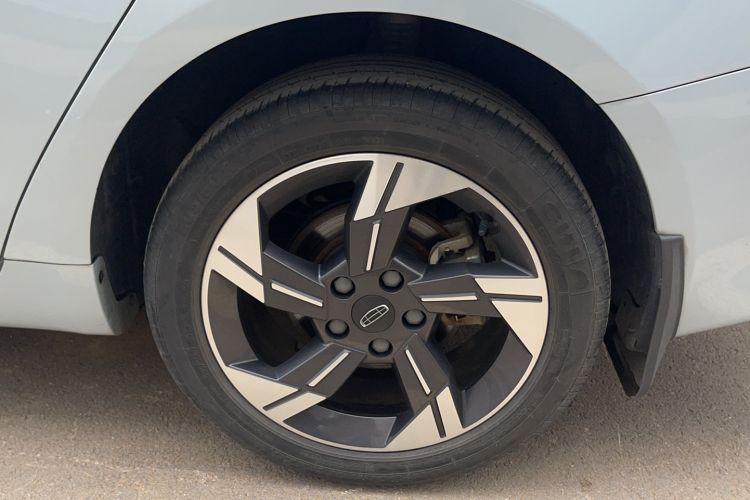 Used Geely Auto Emgrand L HiP 2022 1.5TD-DHT Pro 100KM Super Rui Exterior 5