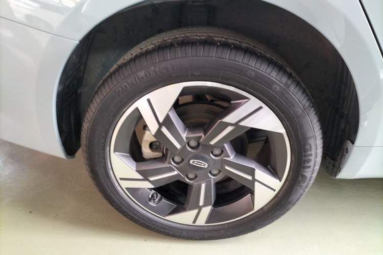 Used Geely Auto Emgrand L HiP 2022 1.5TD-DHT Pro 100KM Super Swift Exterior 5