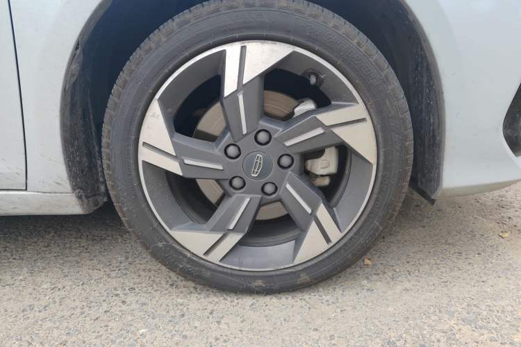 Used Geely Auto Emgrand L HiP 2022 1.5TD-DHT Pro 100KM Super Rui Exterior 7