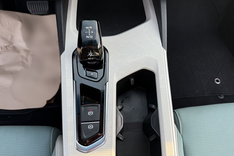 Used Geely Auto Emgrand L HiP 2022 1.5TD-DHT Pro 100KM Super Swift Gear Lever