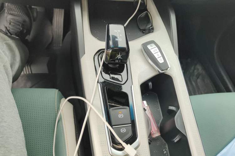Used Geely Auto Emgrand L HiP 2022 1.5TD-DHT Pro 100KM Super Rui Gear Lever