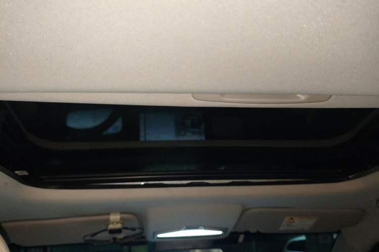 Used Geely Auto Emgrand L HiP 2022 1.5TD-DHT Pro 100KM Super Rui Headliner