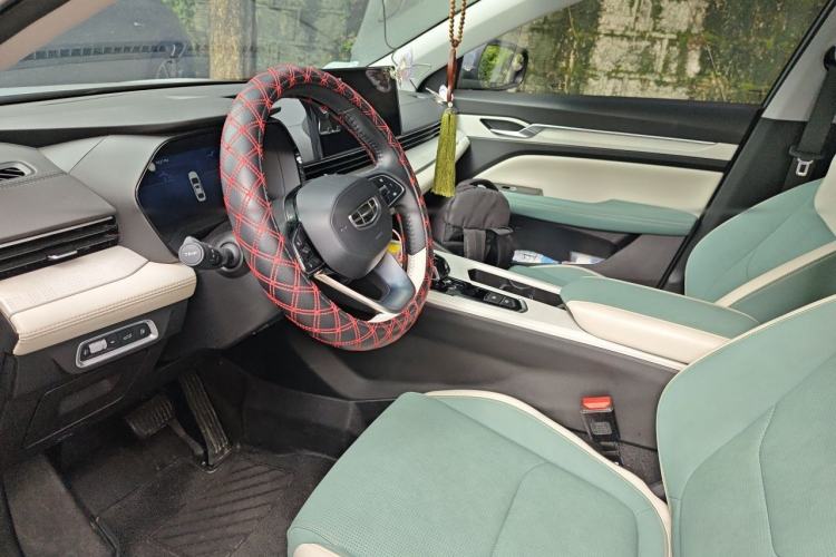 Used Geely Auto Emgrand L HiP 2022 1.5TD-DHT Pro 100KM Super Swift Left Front Seat