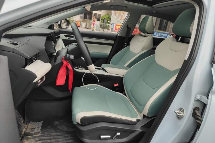 Used Geely Auto Emgrand L HiP 2022 1.5TD-DHT Pro 100KM Super Rui Left Front Seat