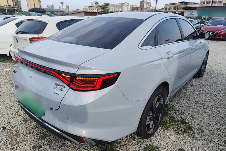 Used Geely Auto Emgrand L HiP 2022 1.5TD-DHT Pro 100KM Executive Edition Rear Right 45 Deg