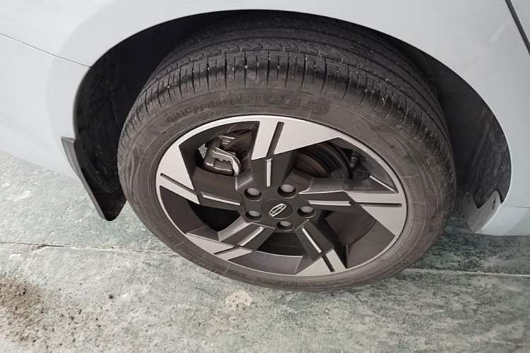 Used Geely Auto Emgrand L HiP 2022 1.5TD-DHT Pro 100KM Super Rui Right Rear Wheel Hub