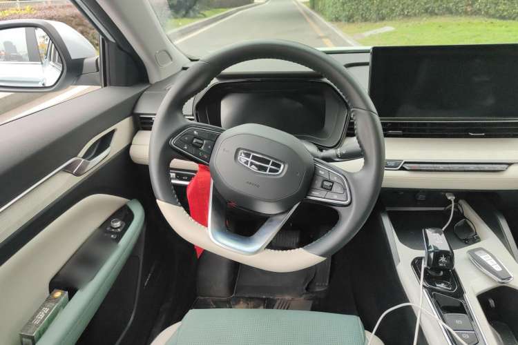 Used Geely Auto Emgrand L HiP 2022 1.5TD-DHT Pro 100KM Super Rui Steering Wheel