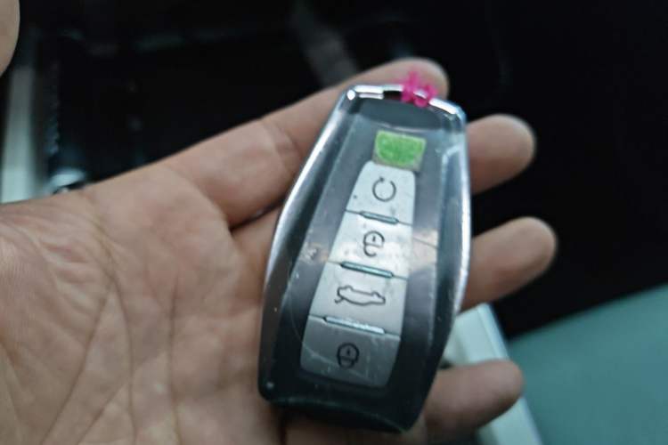 Used Geely Auto Emgrand L HiP 2022 1.5TD-DHT Pro 100KM Super Rui Vehicle Key