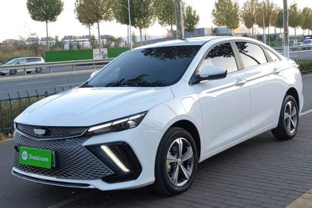 Ojetý Geely Auto Emgrand L HiP 2022 1.5TD-DHT Pro 100KM Super Clean