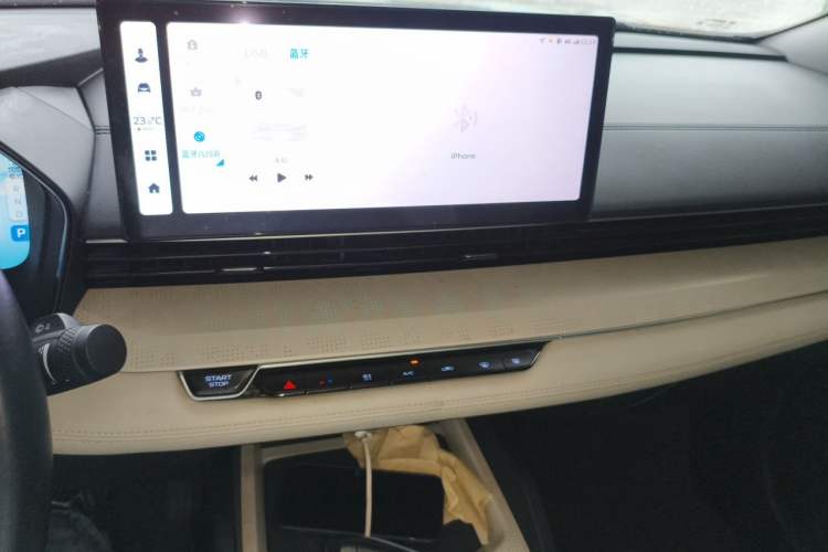 Used Geely Auto Emgrand L HiP 2022 1.5TD-DHT Pro 100KM Super Rui Audio And AC Panel