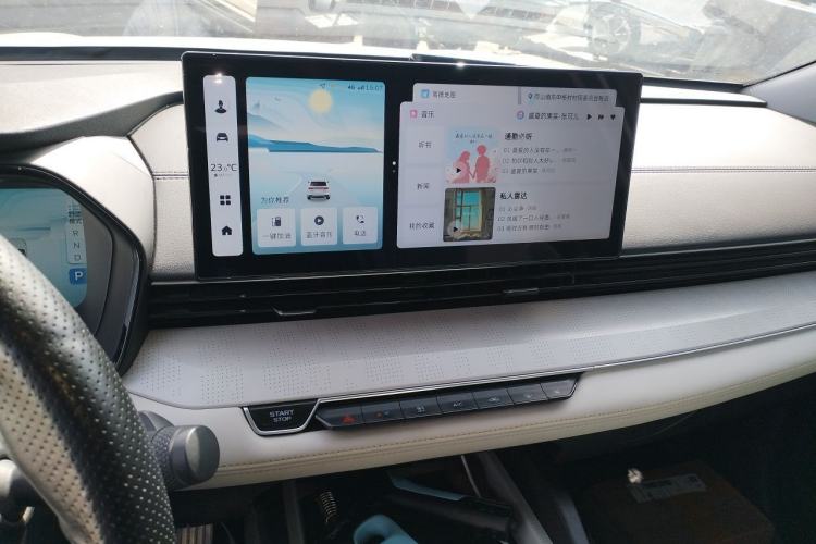 Used Geely Auto Emgrand L HiP 2022 1.5TD-DHT Pro 100KM Super Rui Audio And AC Panel