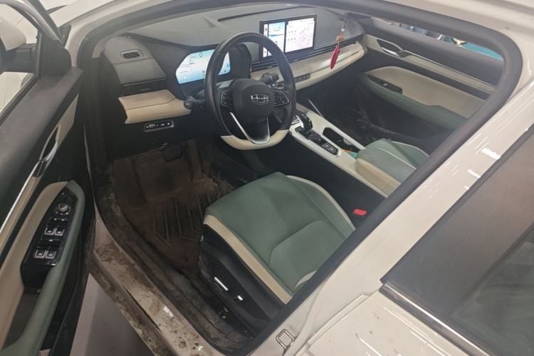 Used Geely Auto Emgrand L HiP 2022 1.5TD-DHT Pro 100KM Super Rui Driver Seat