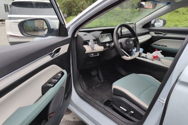 Used Geely Auto Emgrand L HiP 2022 1.5TD-DHT Pro 100KM Super Swift Driver Seat