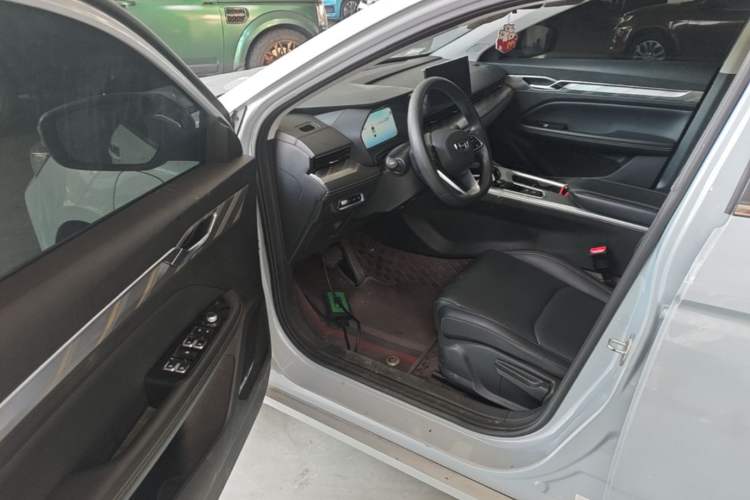 Used Geely Auto Emgrand L HiP 2022 1.5TD-DHT Pro 100KM Super Clean Driver Seat