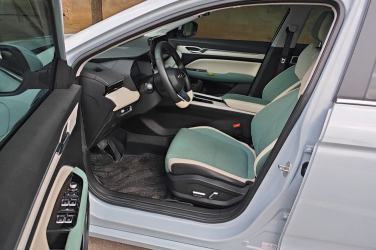 Used Geely Auto Emgrand L HiP 2022 1.5TD-DHT Pro 100KM Super Rui Driver Seat