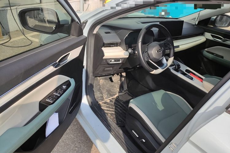 Used Geely Auto Emgrand L HiP 2022 1.5TD-DHT Pro 100KM Super Swift Driver Seat