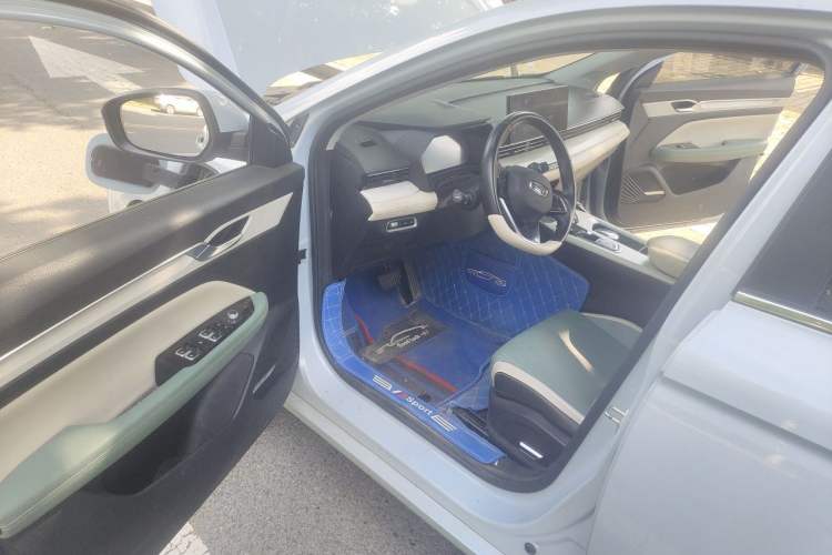 Used Geely Auto Emgrand L HiP 2022 1.5TD-DHT Pro 100KM Super Swift Driver Seat