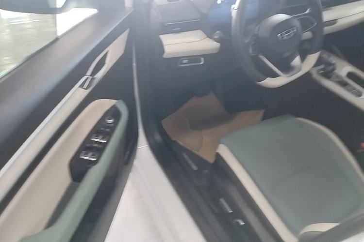 Used Geely Auto Emgrand L HiP 2022 1.5TD-DHT Pro 100KM Super Rui Driver Seat