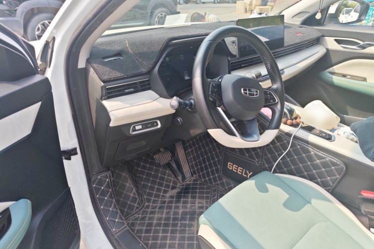 Used Geely Auto Emgrand L HiP 2022 1.5TD-DHT Pro 100KM Super Rui Driver Seat