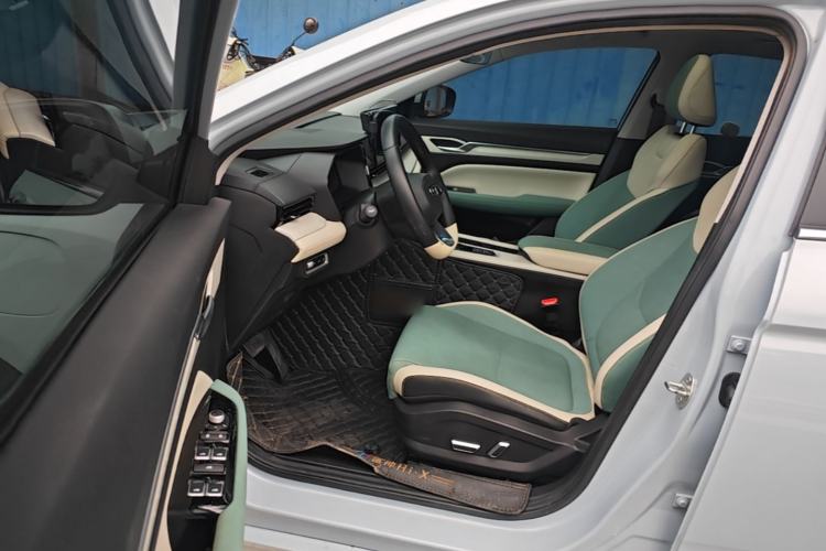 Used Geely Auto Emgrand L HiP 2022 1.5TD-DHT Pro 100KM Super Rui Driver Seat