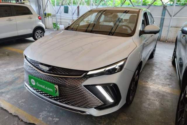 Ojetý Geely Auto Emgrand L HiP 2022 1.5TD-DHT Pro 100KM Super Rui
