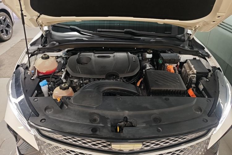 Used Geely Auto Emgrand L HiP 2022 1.5TD-DHT Pro 100KM Super Swift Engine Bay